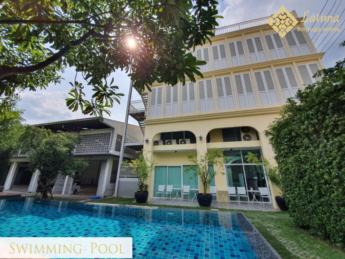 Latima Boutique Hostel Kanchanaburi Esterno foto