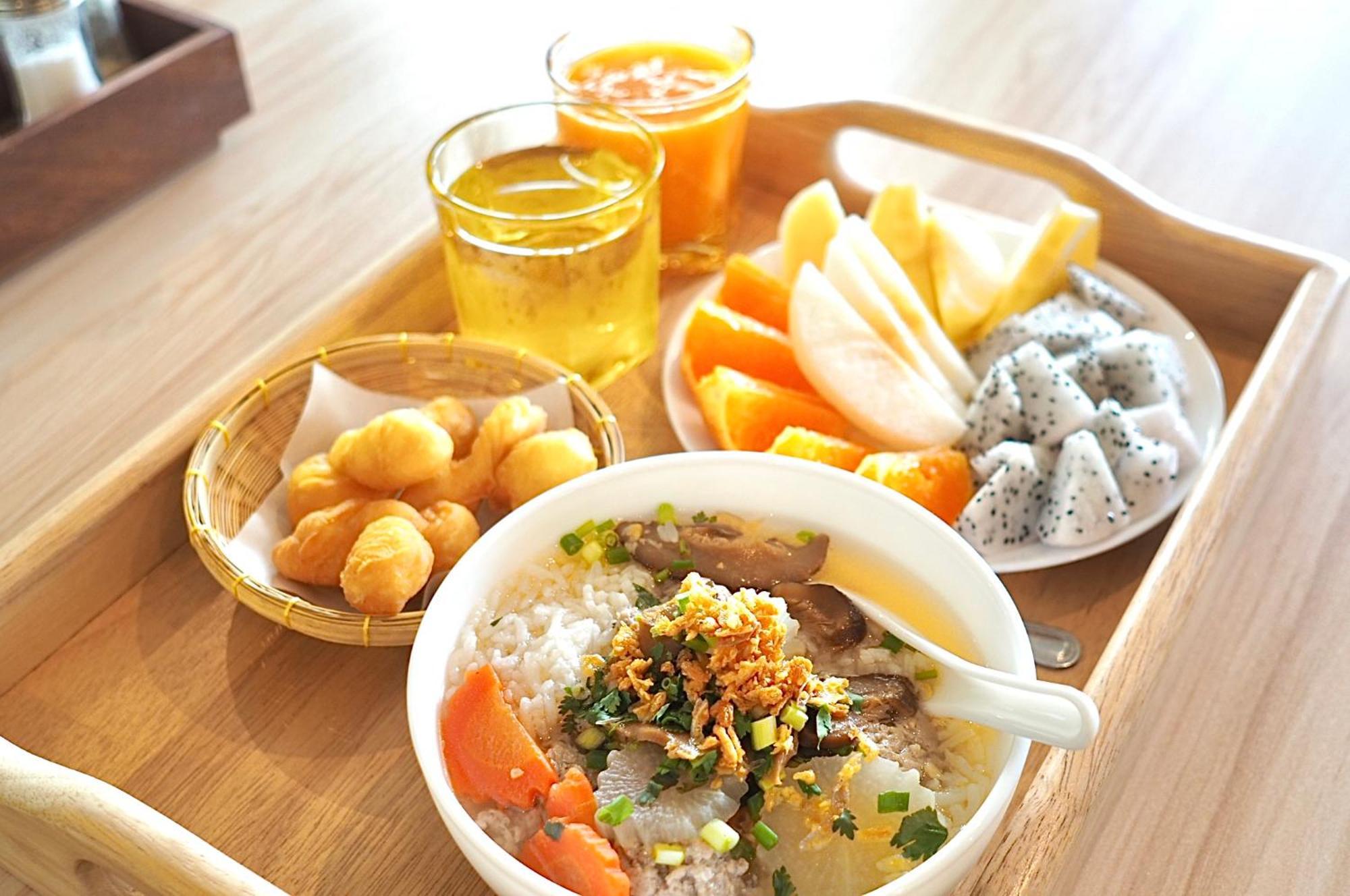 Latima Boutique Hostel Kanchanaburi Esterno foto