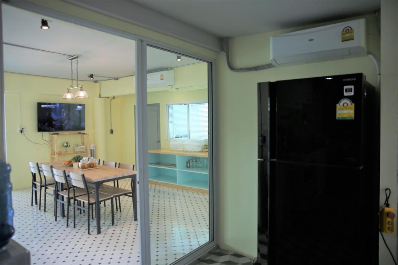 Latima Boutique Hostel Kanchanaburi Esterno foto