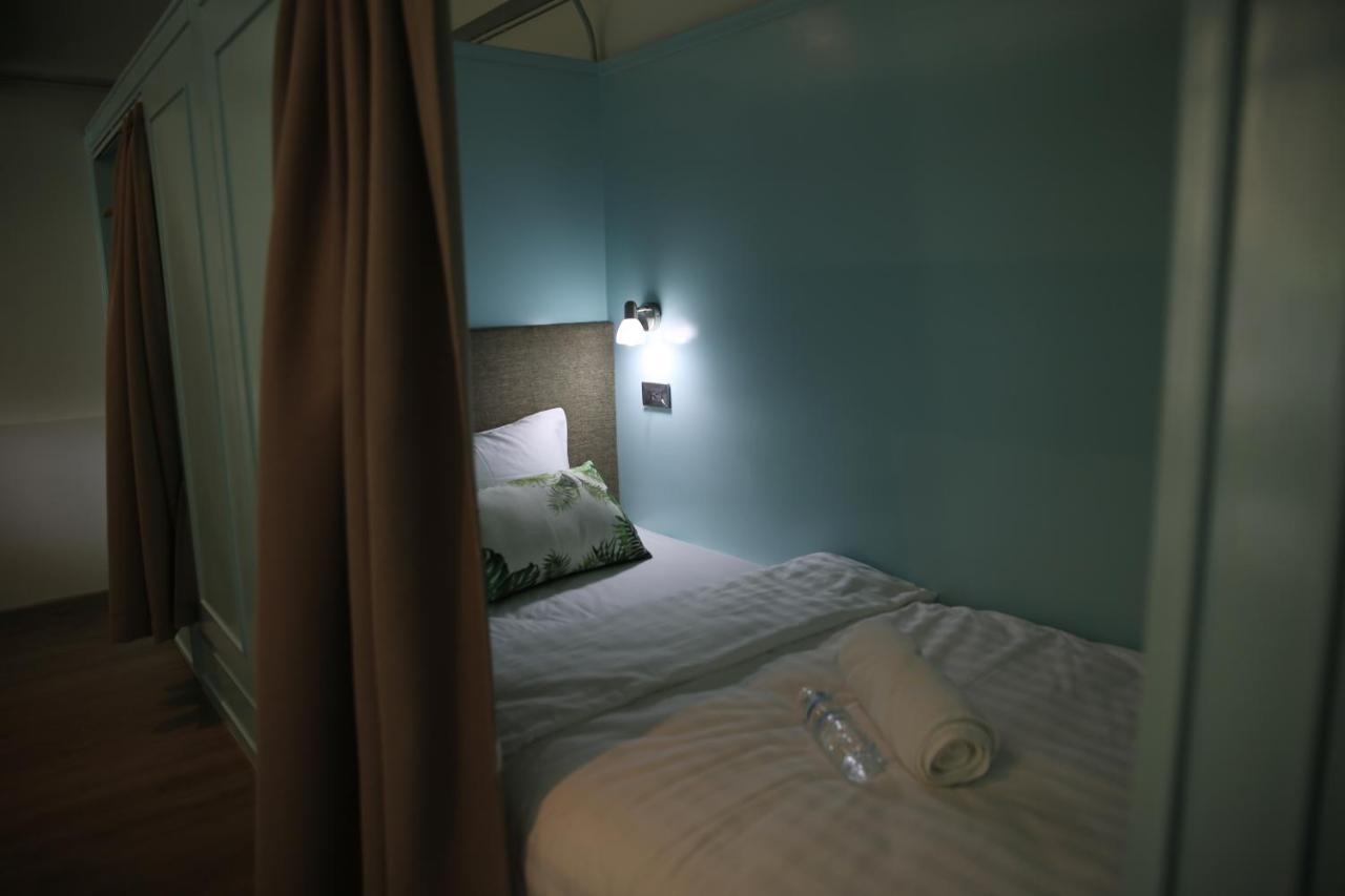 Latima Boutique Hostel Kanchanaburi Esterno foto